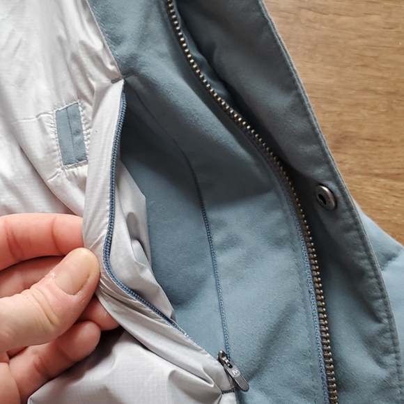 Merrell Women's Coat - Picture 5 of 6